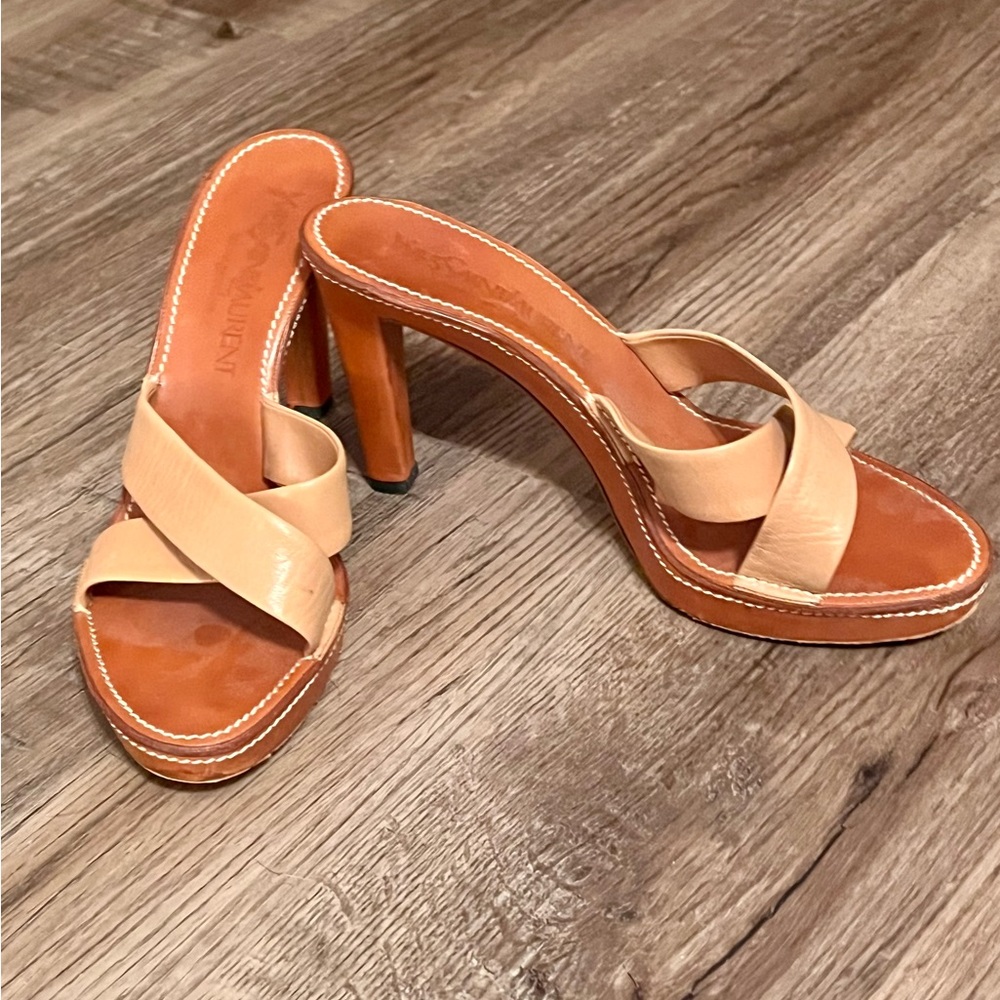 YVES SAINT LAURENT Leather Slides - Picture 4 of 9